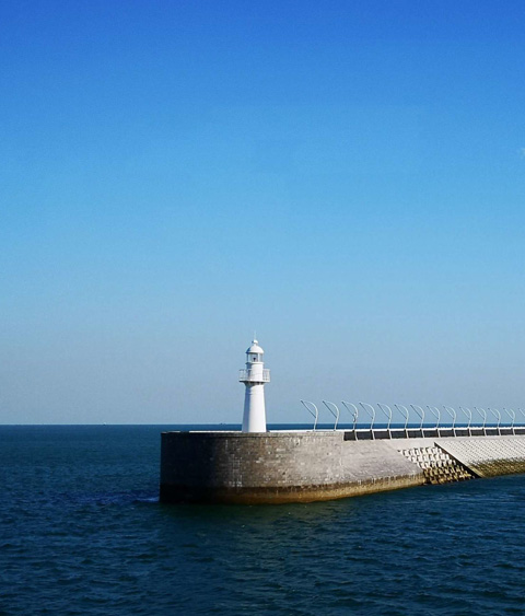 Provide quality services to win customers' trust Listen with your heart and pay attention to your customers' needs